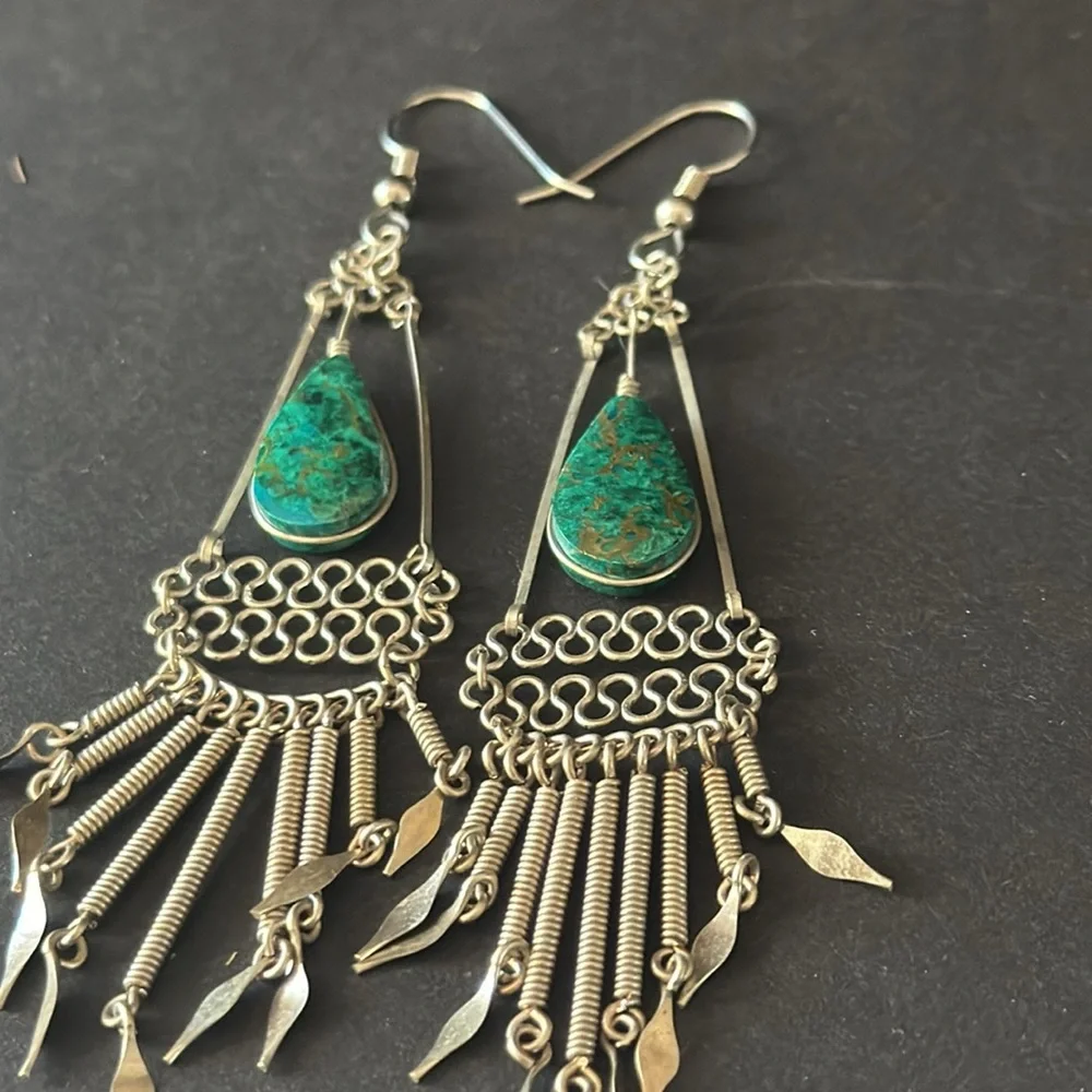 Peruvian Wire Work Earrings with Turquoise Stone_4